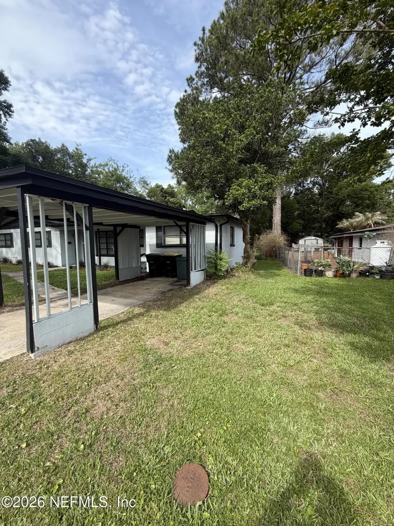 8114 Naranja Drive W Jacksonville FL 32217