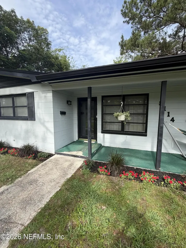 8114 Naranja Drive W Jacksonville FL 32217