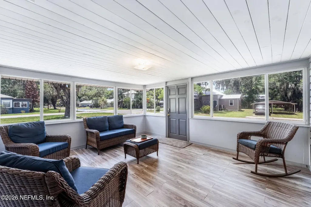 302 Park Avenue Hastings FL 32145