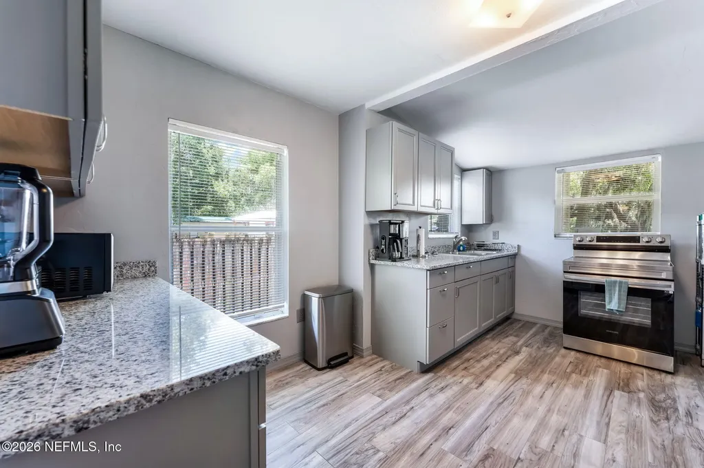 302 Park Avenue Hastings FL 32145