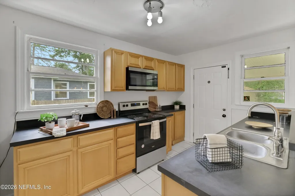 4832 French Street Jacksonville FL 32205