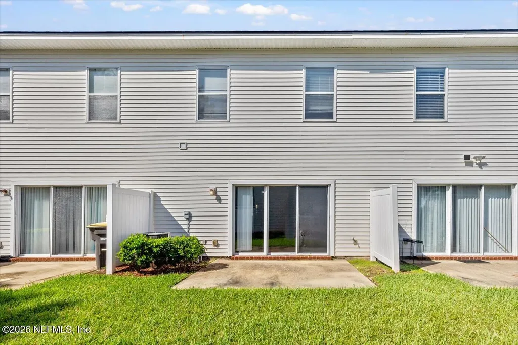 8618 Ribbon Falls Lane Jacksonville FL 32244