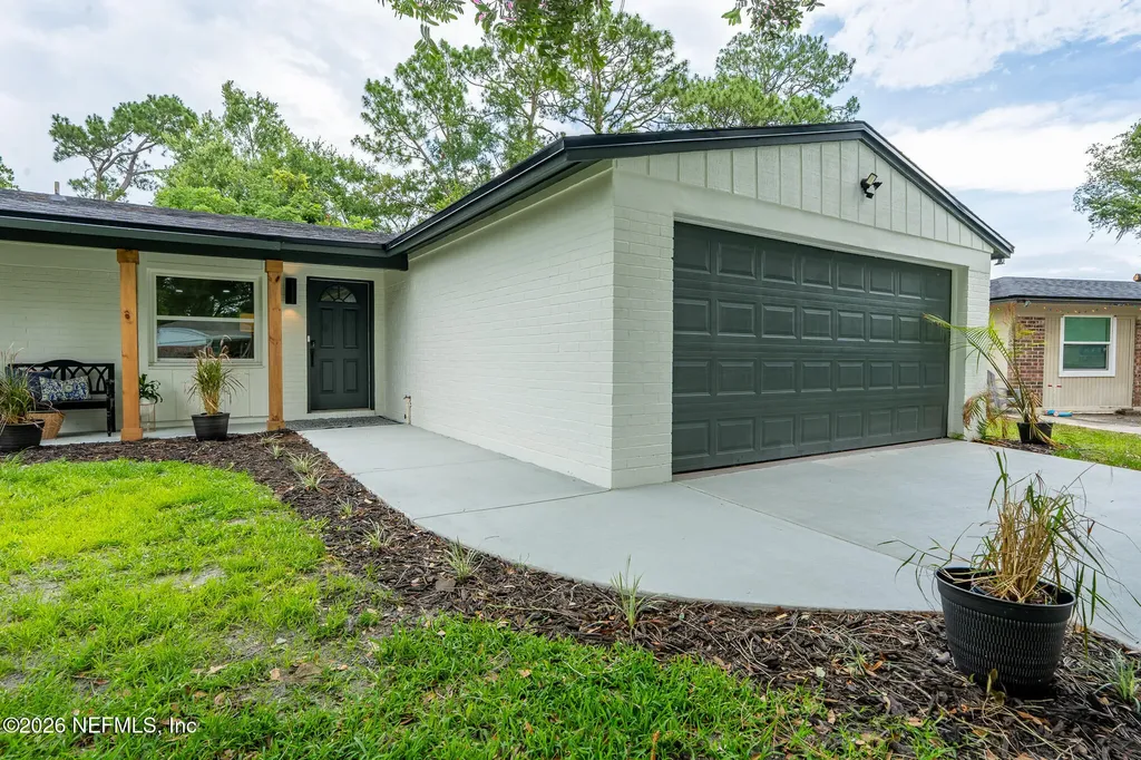 11479 Pine Forest Court Jacksonville FL 32223