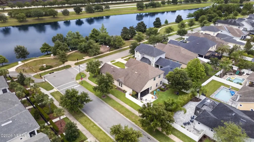 673 Park Lake Drive Ponte Vedra FL 32081