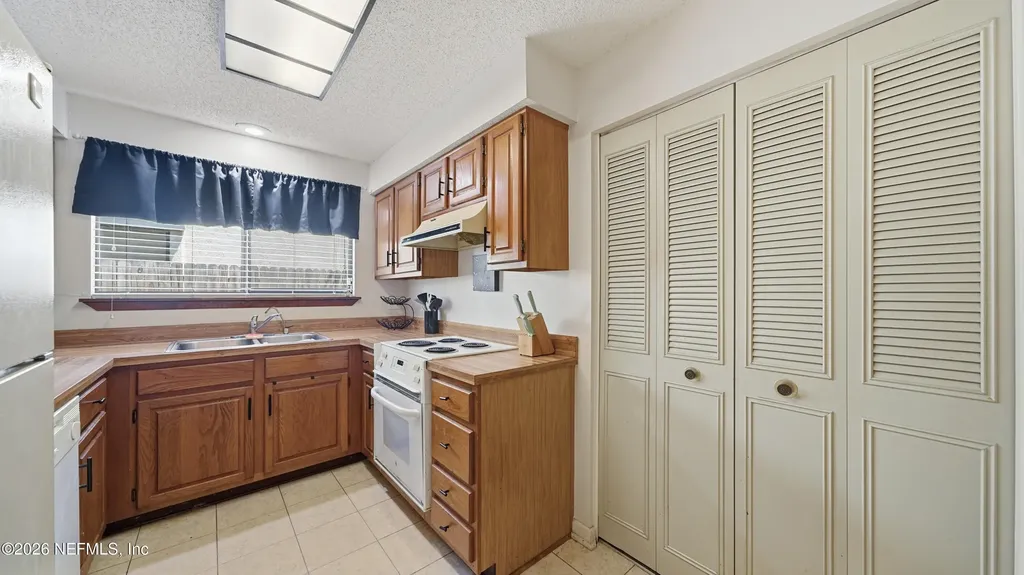 10388 Arrow Lakes Drive E Jacksonville FL 32257
