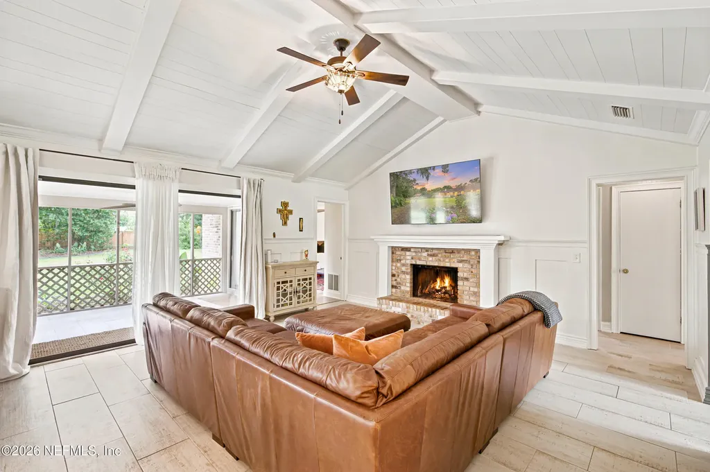 4423 Woodsong Loop W Jacksonville FL 32225