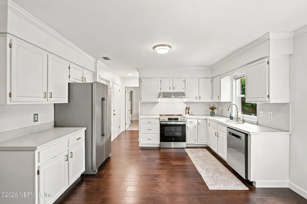4423 Woodsong Loop W Jacksonville FL 32225