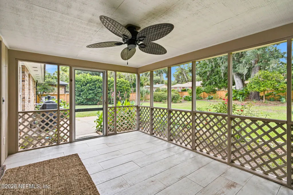 4423 Woodsong Loop W Jacksonville FL 32225