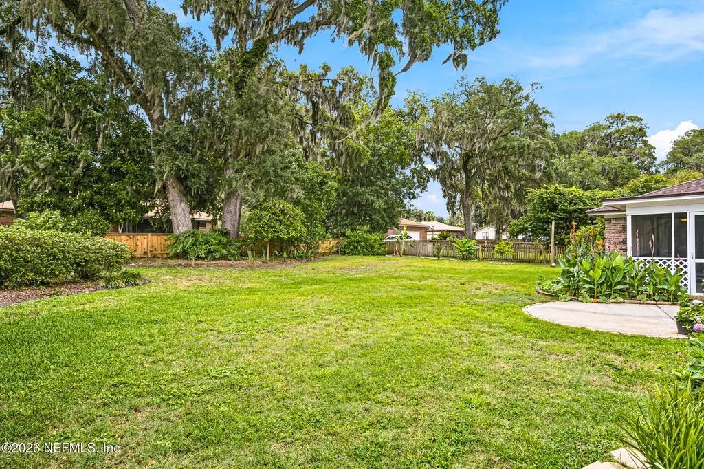 4423 Woodsong Loop W Jacksonville FL 32225