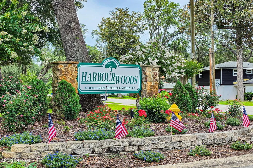 4423 Woodsong Loop W Jacksonville FL 32225