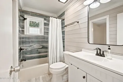 4423 Woodsong Loop W Jacksonville FL 32225