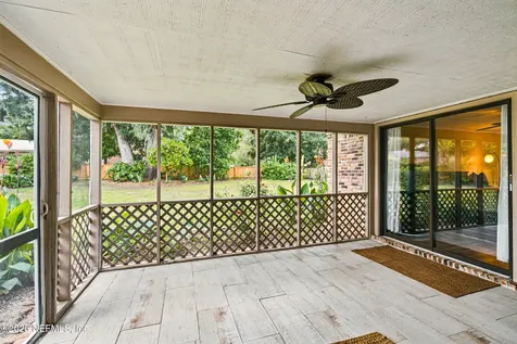 4423 Woodsong Loop W Jacksonville FL 32225