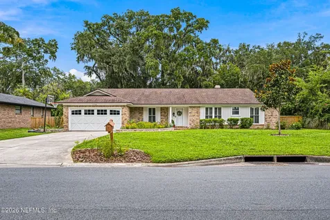 4423 Woodsong Loop W Jacksonville FL 32225