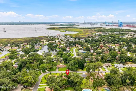 4423 Woodsong Loop W Jacksonville FL 32225