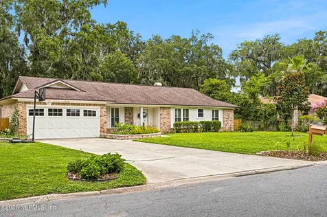 4423 Woodsong Loop W Jacksonville FL 32225