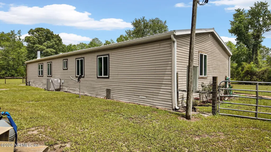 412 SW Fenton Glen Fort White FL 32038