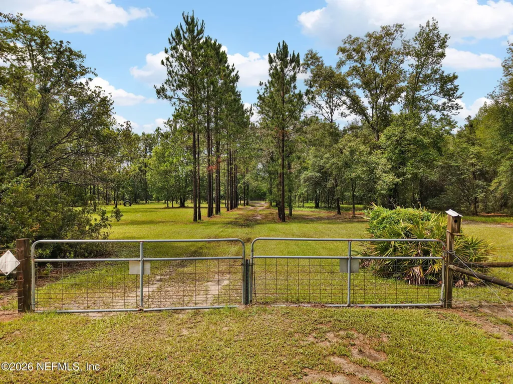 412 SW Fenton Glen Fort White FL 32038
