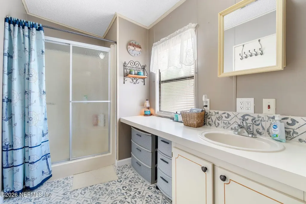 124 Fisherman Road Satsuma FL 32189