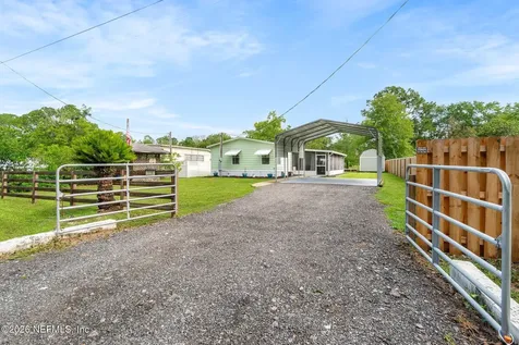 124 Fisherman Road Satsuma FL 32189