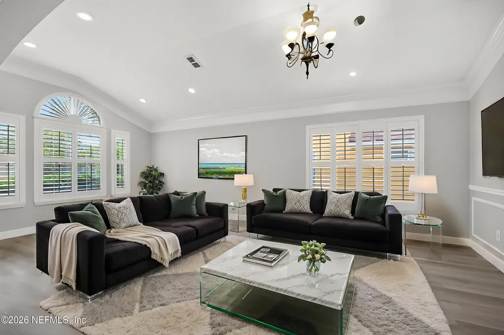 7834 Chase Meadows Drive W Jacksonville FL 32256