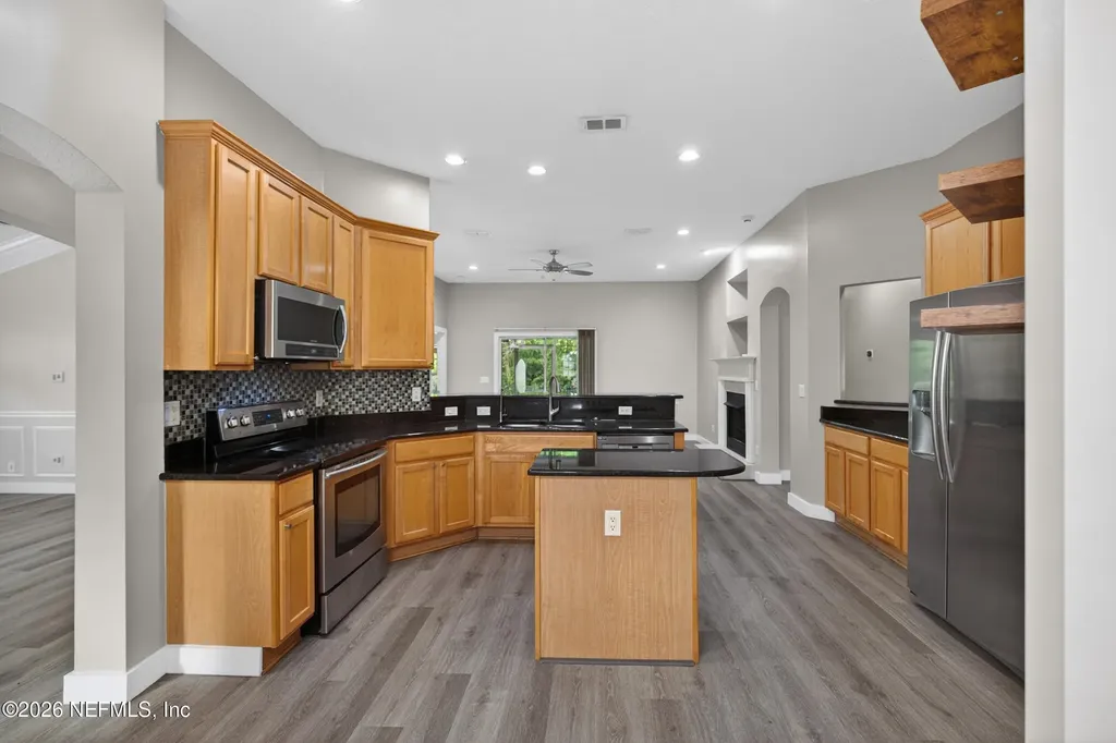 7834 Chase Meadows Drive W Jacksonville FL 32256