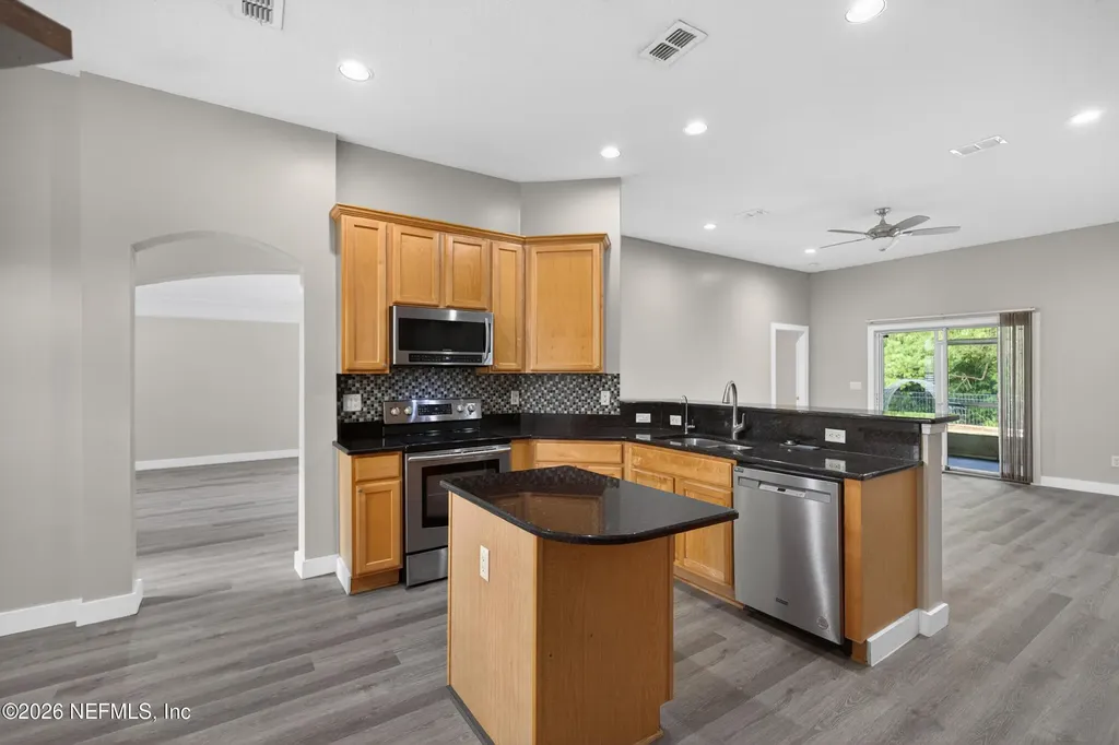 7834 Chase Meadows Drive W Jacksonville FL 32256
