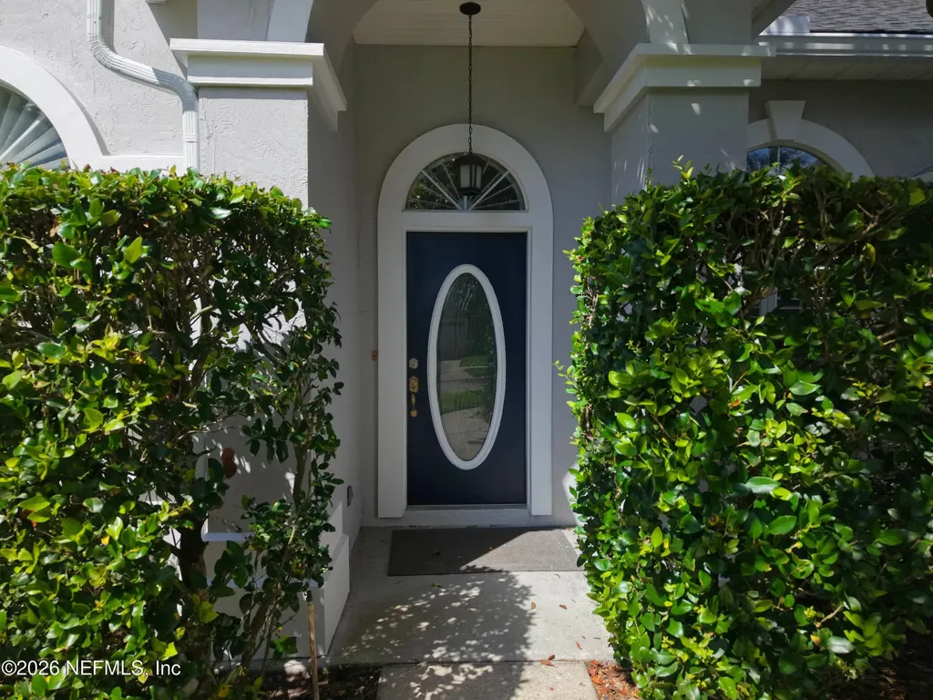 7834 Chase Meadows Drive W Jacksonville FL 32256