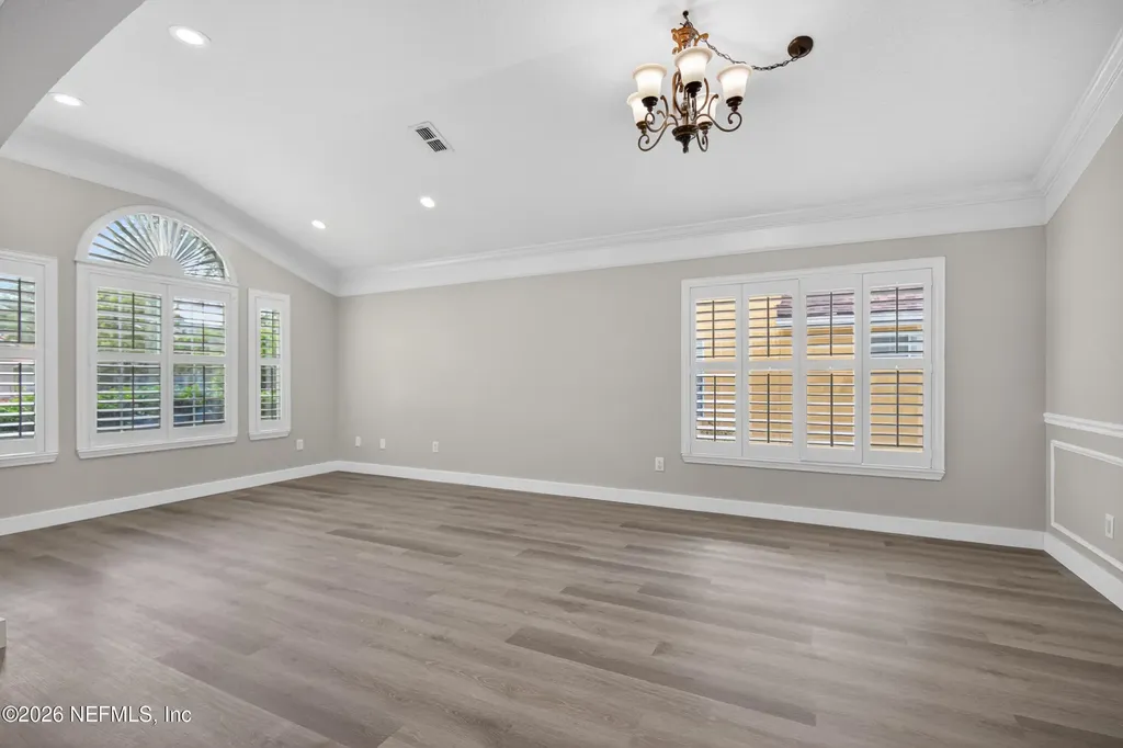 7834 Chase Meadows Drive W Jacksonville FL 32256