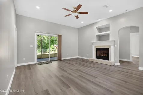 7834 Chase Meadows Drive W Jacksonville FL 32256