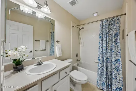 556 Redberry Lane St. Johns FL 32259