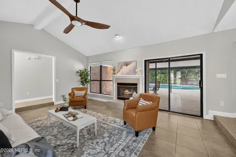 3735 Helicon Drive Jacksonville FL 32223