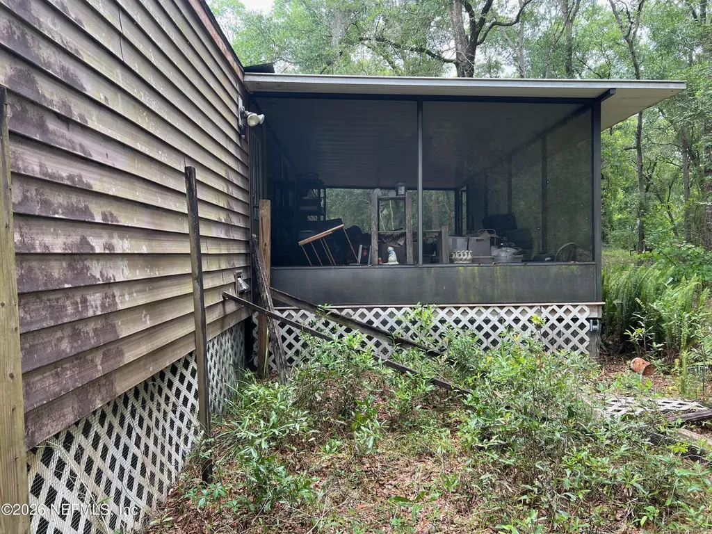 126 Willow Lane Hawthorne FL 32640