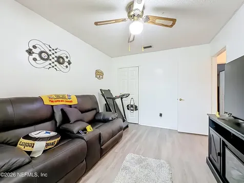 7224 Blackberry Lane N Jacksonville FL 32244