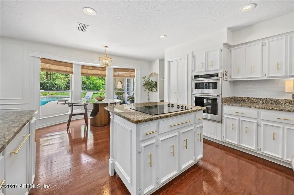 8176 Blue Jay Lane Jacksonville FL 32256