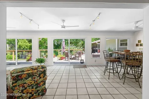 2247 Segovia Avenue Jacksonville FL 32217