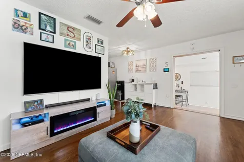 5825 Ovella Road Jacksonville FL 32244