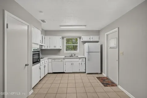 5527 Beney Road Jacksonville FL 32207