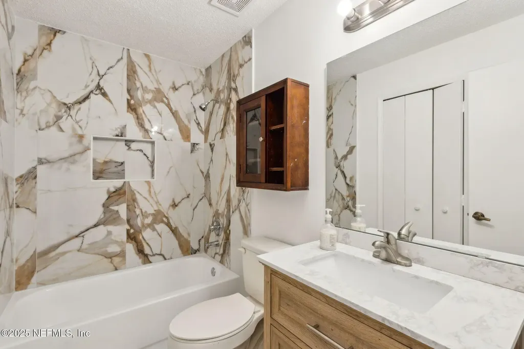 1565 Shearwater Drive Jacksonville FL 32218