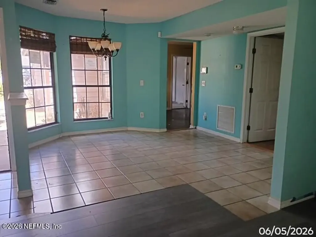 2821 Lantana Lakes Drive E Jacksonville FL 32246