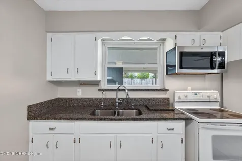 5549 Hickson Road Jacksonville FL 32207