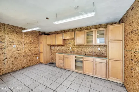 4211 Timberlake Drive N Jacksonville FL 32257