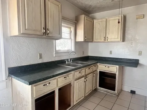 337-339 11th Street Jacksonville FL 32206
