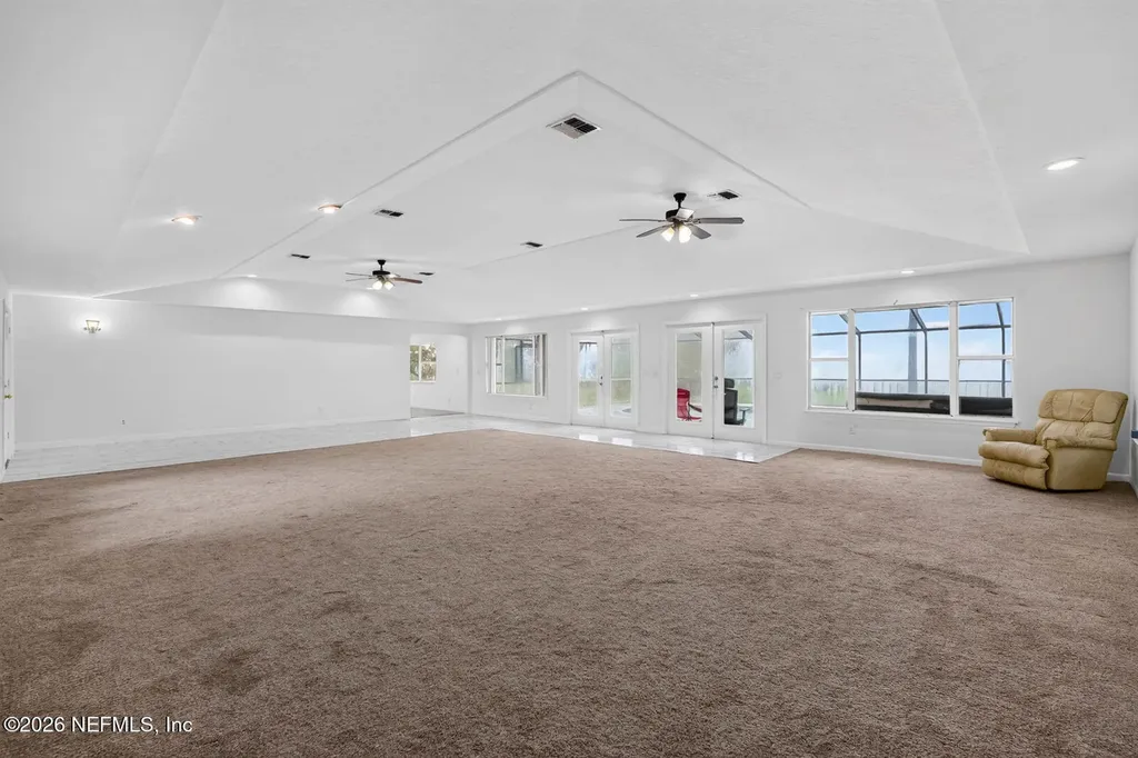 157 W Grandview Drive East Palatka FL 32131