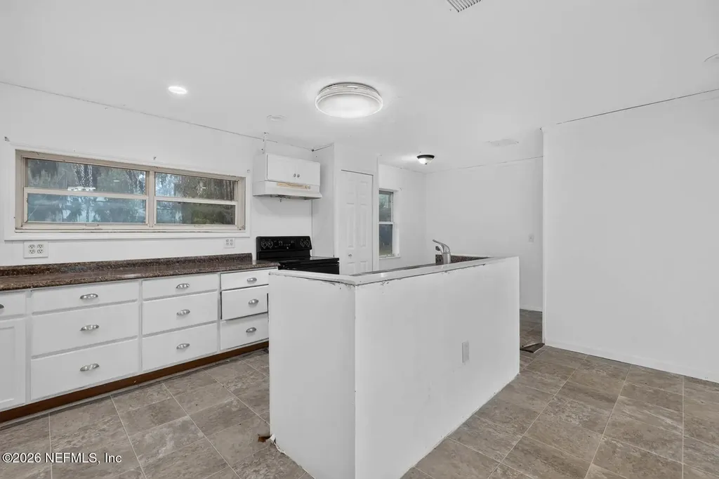 157 W Grandview Drive East Palatka FL 32131