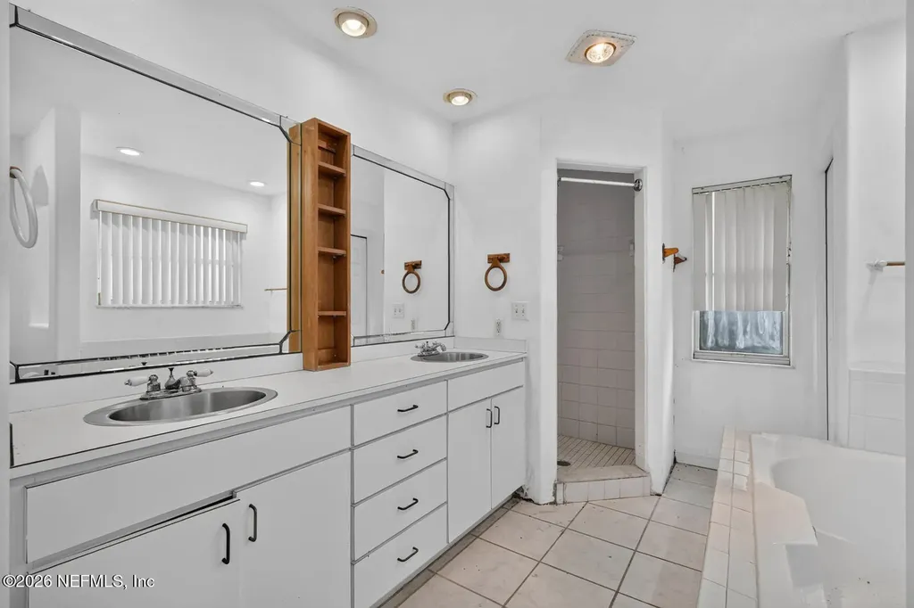 157 W Grandview Drive East Palatka FL 32131