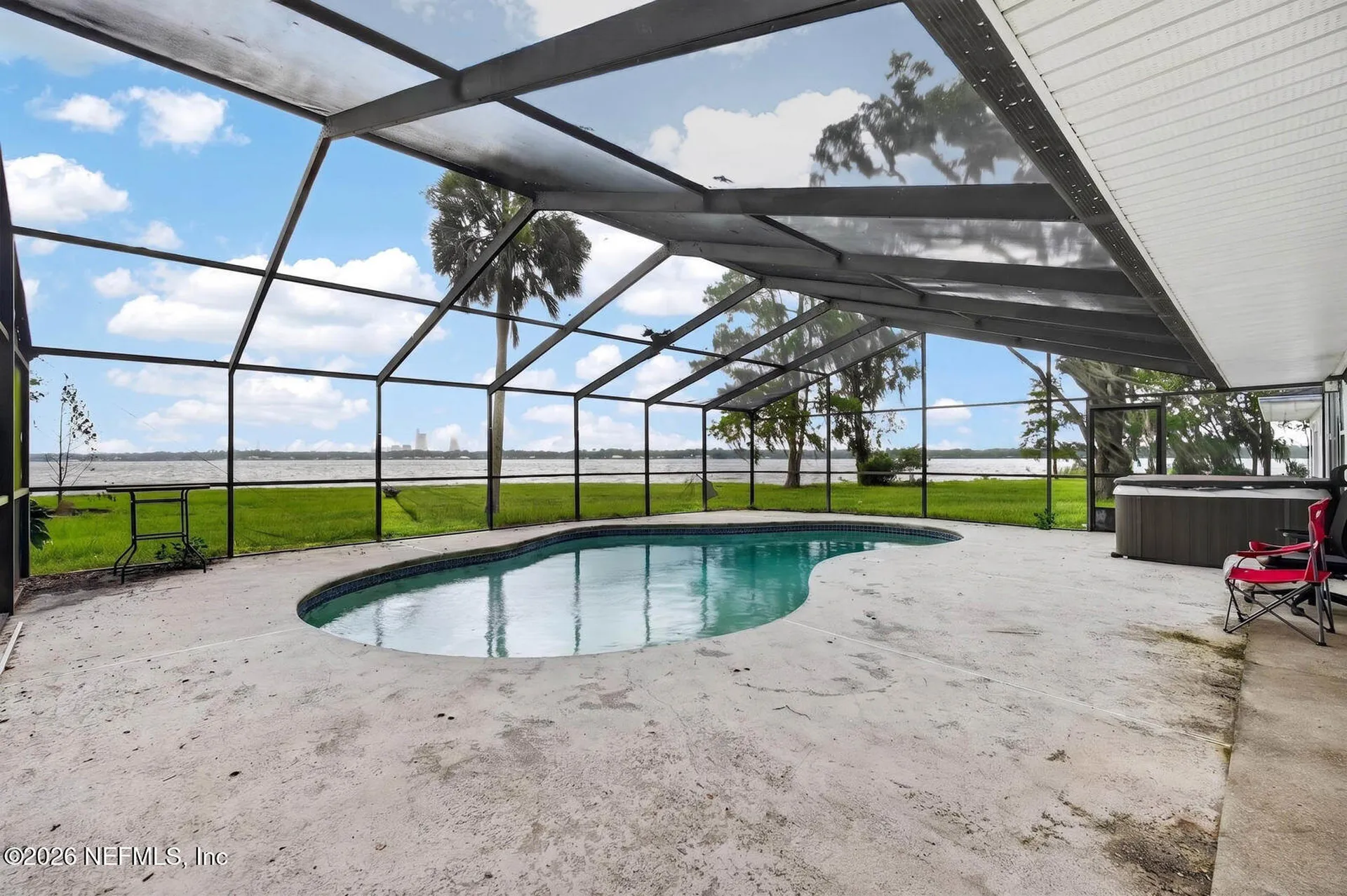 157 W Grandview Drive East Palatka FL 32131