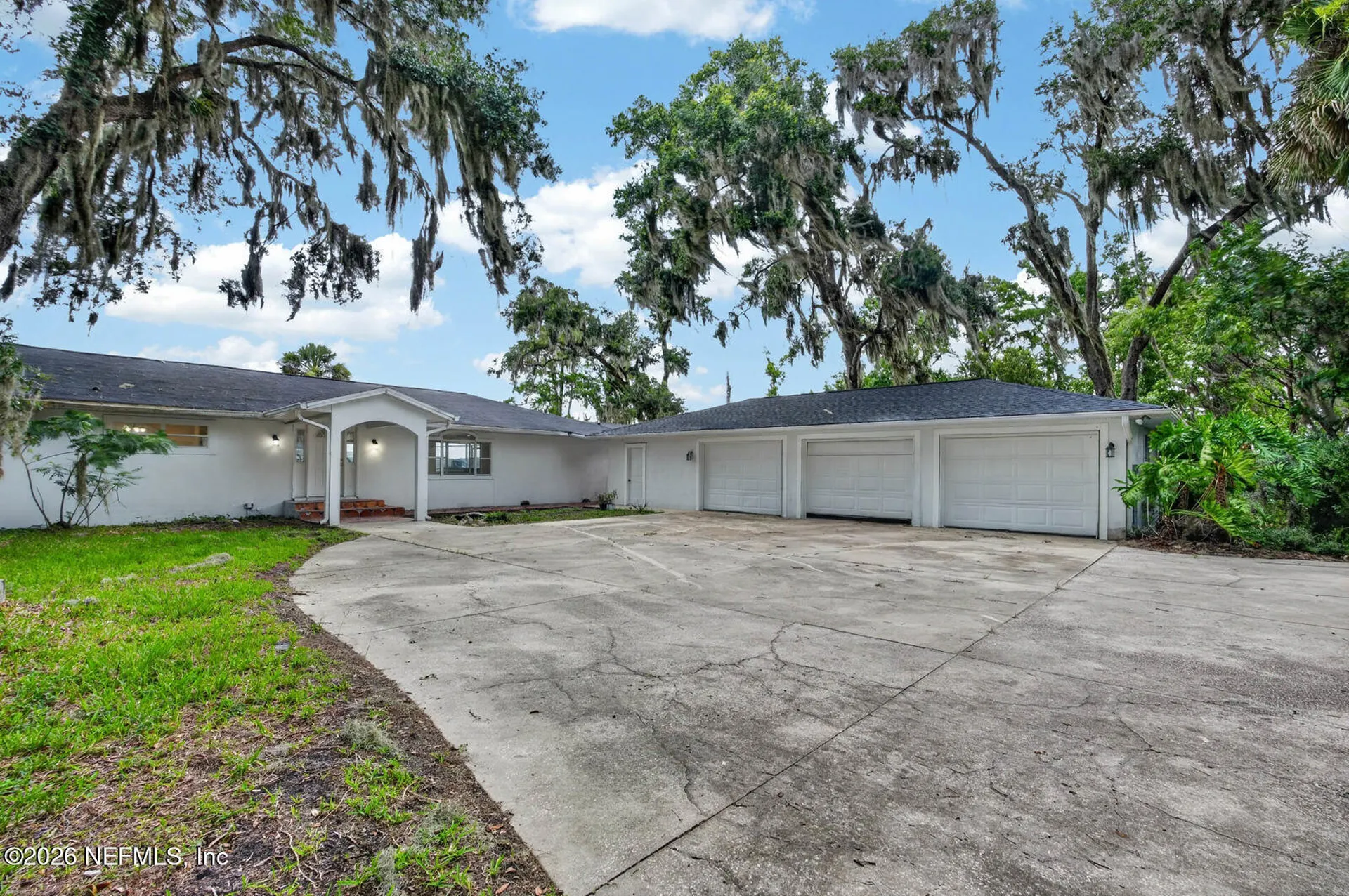 157 W Grandview Drive East Palatka FL 32131