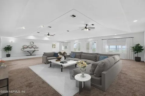 157 W Grandview Drive East Palatka FL 32131