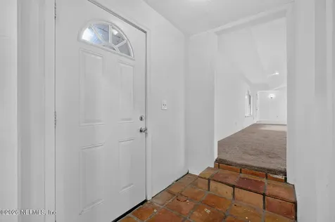 157 W Grandview Drive East Palatka FL 32131