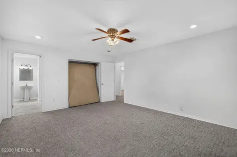 157 W Grandview Drive East Palatka FL 32131